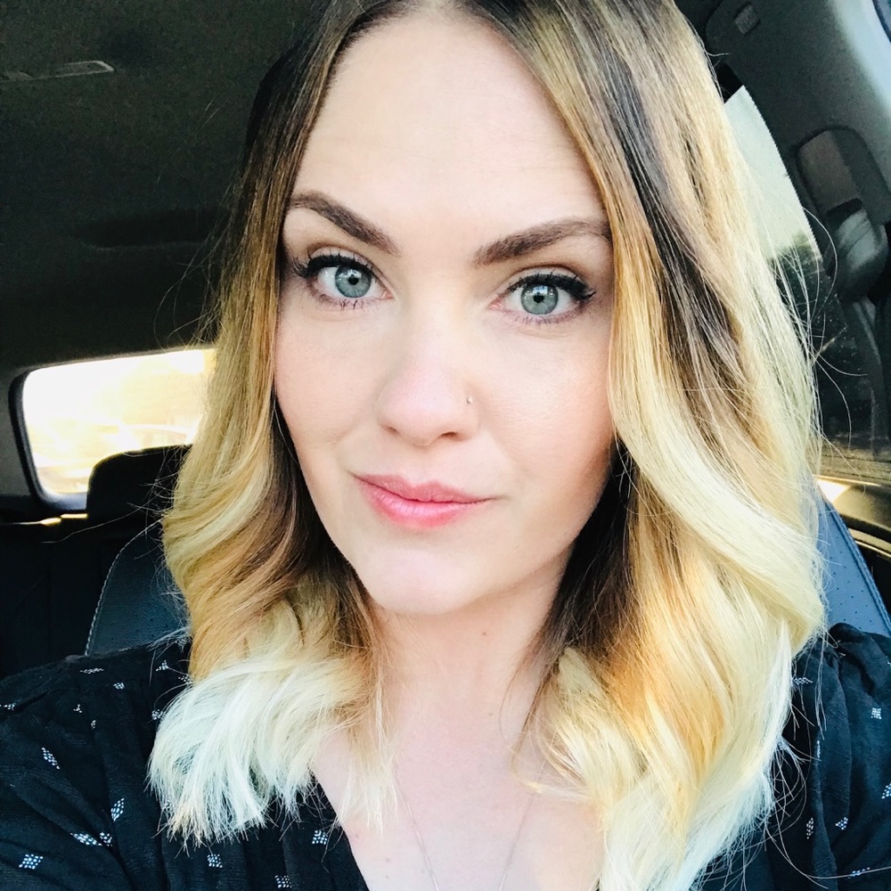 Meet your Posher, Courtney